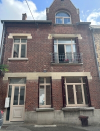 A LOUER - Appartement T2 1er étage - CENTRE-VILLE PERONNE - Loyer 450 € + 20 € de charges (réf : M0114)