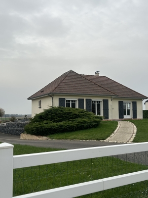 EXCLUSIVITE - MONTAUBAN DE PICARDIE - ON POSE LES MEUBLES (réf : R0167) Prix : 212 000 €