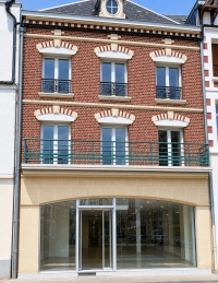EXCLUSIVITE - IMMEUBLE DE RAPPORT - PERONNE Centre-ville - EMPLACEMENT n°1 - (réf :B0178) - Prix : 327 600 €