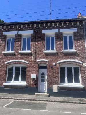 EXCLUSIVITE - PERONNE Centre-ville - Proche toutes commodités - (D0177) - Prix : 117 700 €