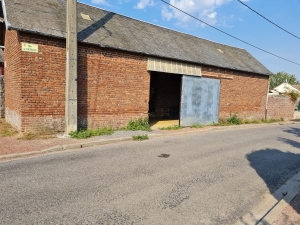 GRANGE à 8 km de PERONNE - AXE PERONNE / SAINT-QUENTIN (réf : LC0021) - Prix : 32 000 €