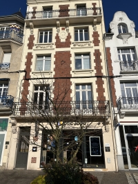 EXCLUSIVITE - Appartement 1er étage PERONNE Centre-ville - EMPLACEMENT n°1 - IDEAL INVESTISSEURS - réf : L0117 - Prix : 89 640 €