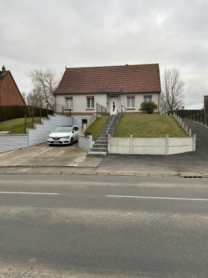 A 20 km d&#039;ARRAS - ON POSE LES MEUBLES - (réf : H0050)